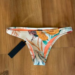 NWT triangl bikini bottoms